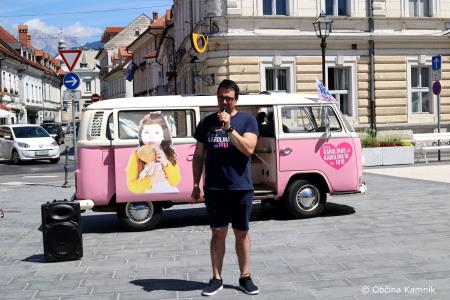 Kamnik obiskala bolna Karolina z družino  (4)